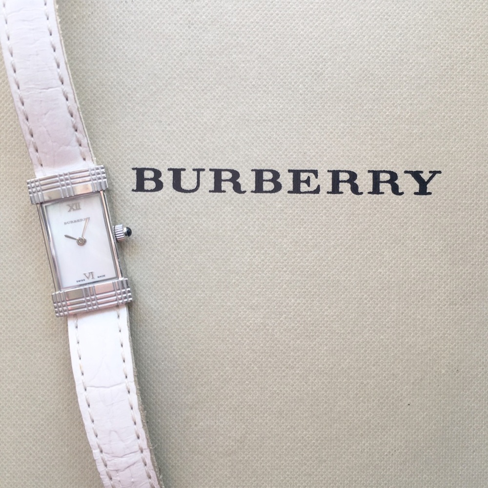 BURBERRY WATCH PRICE IS FIRM.